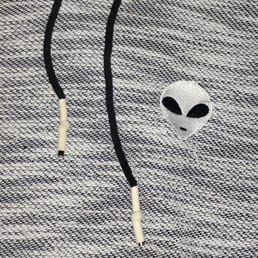 Gray Patterned Alien Hoodie Medium - image 3